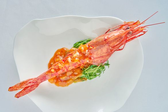 Yan Toh Heen - Simmered Spanish Carabinero Shrimp with Chili Sauce and Egg (Per Person)