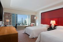 Deluxe Queen Room at Sheraton Grand Macao Hotel