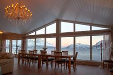 Whale watching near Arctic Panorama Lodge 