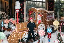 Giant Gingerbread Train by Anna Polyviou at Shangri-La Hotel, Sydney 2018
