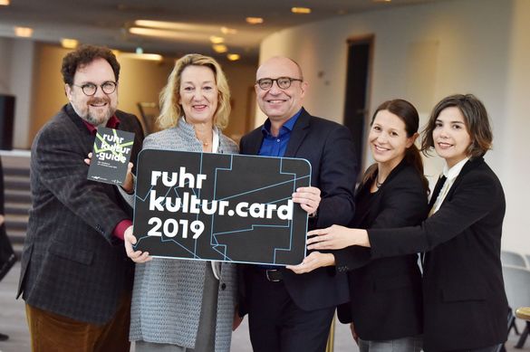 Die RuhrKultur.Card und RuhrKultur.Guide wurden im Aalto-Theater in Essen der Öffentlichkeit vorgestellt