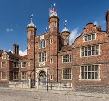 Abbot's Hospital from Guildford High Street