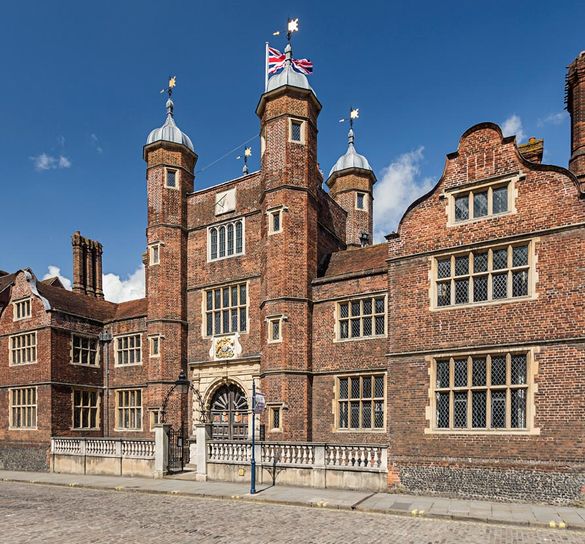 Abbot's Hospital from Guildford High Street