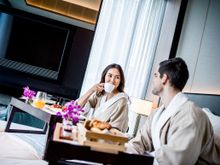 InterContinental Singapore Robertson Quay_Breakfast_Bed