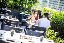 Club InterContinental Lounge_Alfresco Breakfast