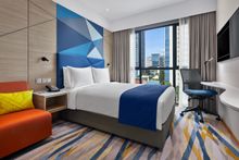 Holiday Inn Express Serangoon Standard Queen