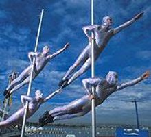 Cirque de la Mer combines mysterious creatures, acrobatics, music and special effects to produce an electrifying water performan