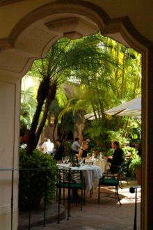 1200 Courtyard Grill Spices Up Your Summer