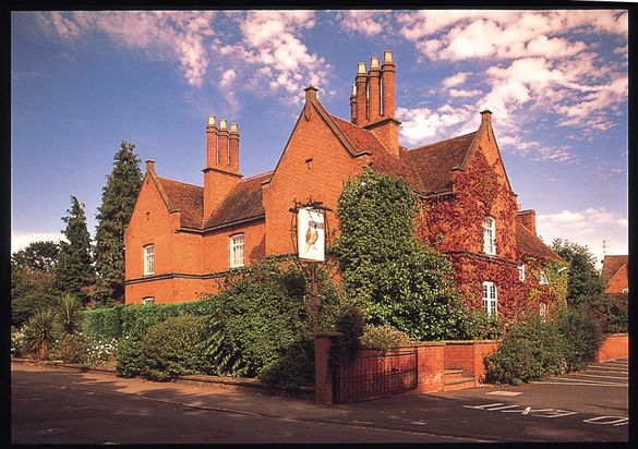 Charlecote Pheasant Hotel