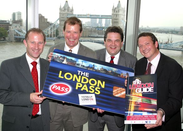 From left: Graeme Barnett, Event Director of Reed Exhibitions; Angus Rankine, Founding Director of the Leisure Pass Group; David