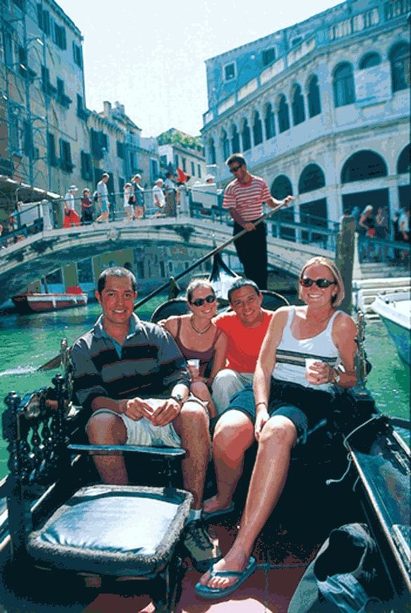 Contiki Holidays takes 18 to 35s to Europe