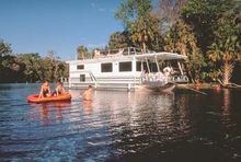 Houseboating on the St. Johns River