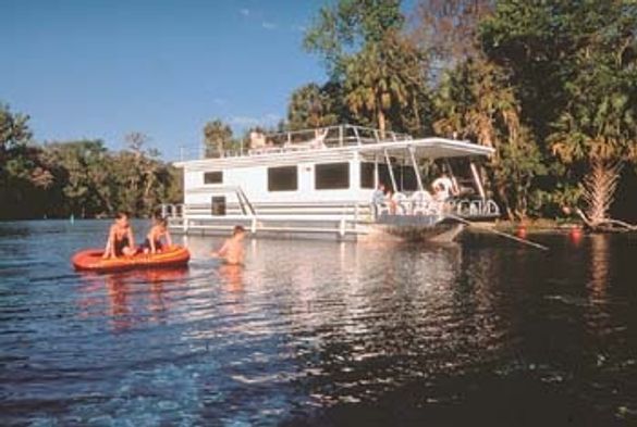 Houseboating on the St. Johns River