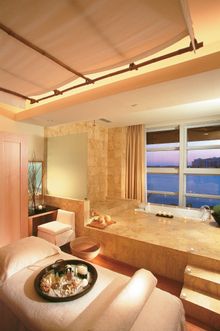 Mandarin Spa Suite - Miami