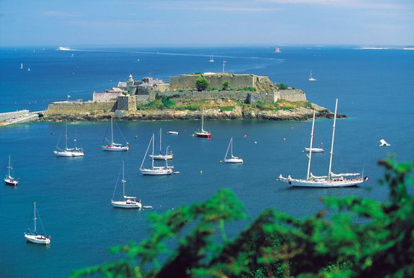 Castle Cornet and Havelet Bay