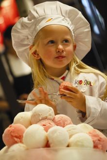 The KidsOnly programmes are packed with fun-filled local excursions, theme based puppet shows, storytelling, arts and crafts, Af