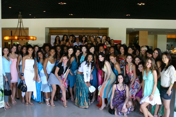 Photo of General Manager, Mr Claudio Nardini with all contestants