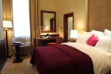 Threadneedles Bedroom