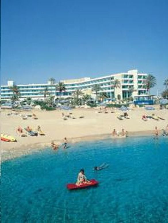 Paphos 4-star Louis Imperial Beach Hotel