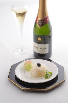 Bollinger Special Cuveé pairing with Sautéed king prawn and caviar topping