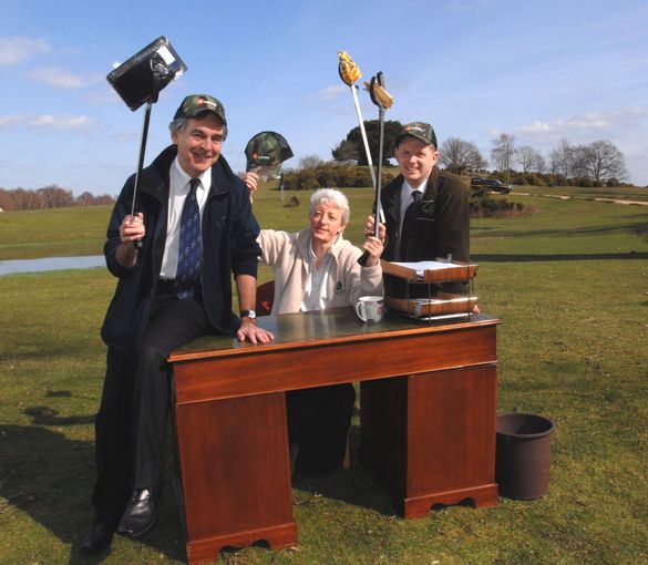 The three New Forest chief executives took their work outside, and made a stand to stamp out litter