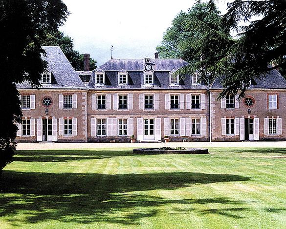 Choose from Interhome�s array of breathtaking castles, picturesque chateaux and charming villas for the ultimate dream wedding o