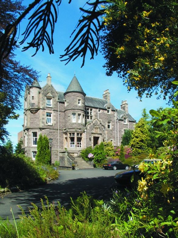 House Front roundelwood