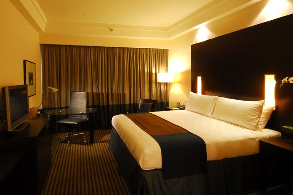 Amara Singapore Executive Club Floor Room