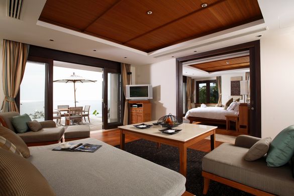 Ocean View Spa Pool Suite�s in room spa suite