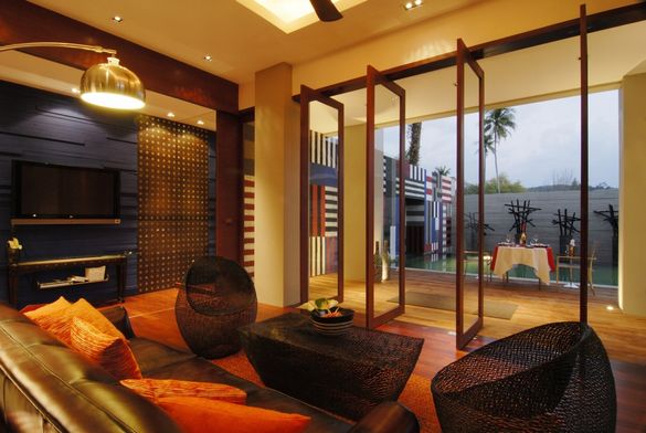 Named after the renowned designer and architect of Indigo Pearl, Bill Bensley, the ultimate �Bensley� suite is a genuine inspira