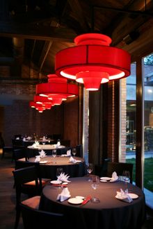 Duck De Chine Interior