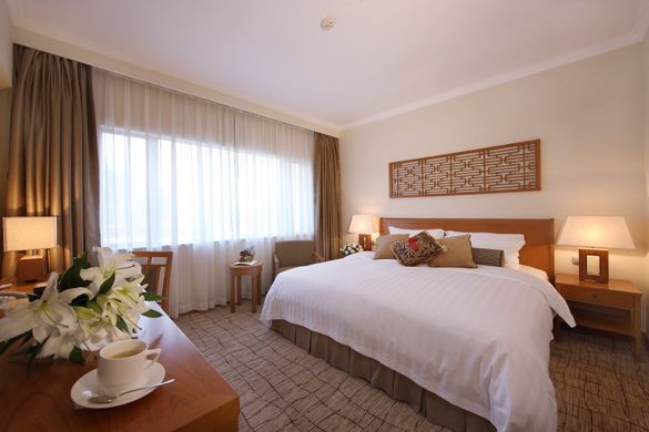 The \'Imperial Dynasty\' package is available until December 31, 2008 to celebrate the opening of the luxurious independent 5-st
