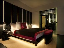 Suite 100 was inspired by the Rolling Stones� private nightspot, The 100 Club in London.