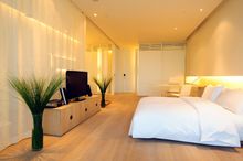 Studio 70, Bedroom