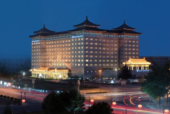 Grand Castle Hotel is offering an \'Imperial Meeting Package\' incorporating traditional Chinese dining and a guided tour of the