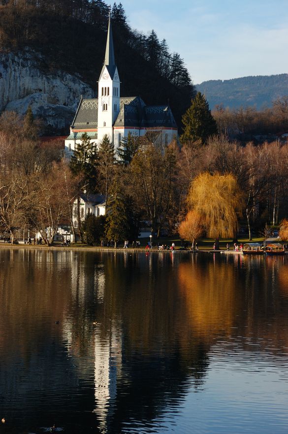 autumn_shutterstock