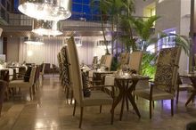 Cape Town�s Square Restaurant & Sushi Bar Launches Its Five-Star 2009 Wine & Dine Calendar