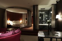 Only in July 2007, Park Hotel Weggis opened its new wing with 10 sensational new Adara Suites opened and complements the 43 orig