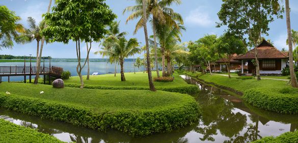 Heritage Lake View Villas at Kumarakom Lake Resort