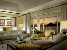 Landings Grand Bedroom