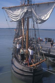 JS - raising sails on Discovery