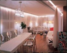 JIA Hong Kong�s Philippe Starck designed lobby