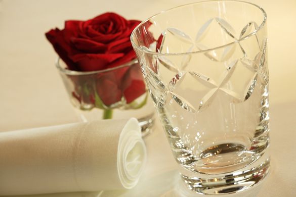 Served with a glass of Champagne, choose from either a four course dinner included in the CHF 1,360 package or indulge in a seve