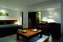 Metropolitan Room