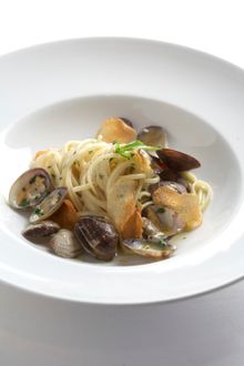 Artisanal Linguine with Veraci Clams 