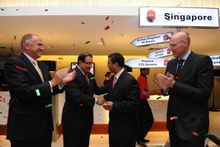 Iswaran congratulates Puneet Dharwan, General Manager of ibis Singapore on Bencoolen.jpg
