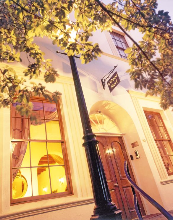 D�Ouwe Werf Hotel And Vine Hopper Team Up To Offer Care-Free Tours Of The Stellenbosch Wine Region