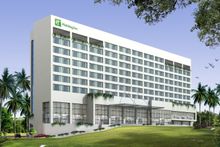 Holiday Inn Mumbai International Airport