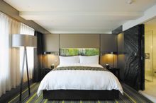The theme of the Ladies' Floor rooms in Lotte Hotel Seoul is nature, with the accent on flowers, trees, and forests