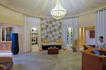 The newly-refurbished One&Only Spa features the very latest in English ESPA products and is a haven for the senses drawing on th